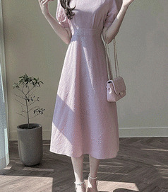 fiona-連身裙<br>피오나-헤븐 스퀘어넥 퍼프소매 링클 원피스 a1757